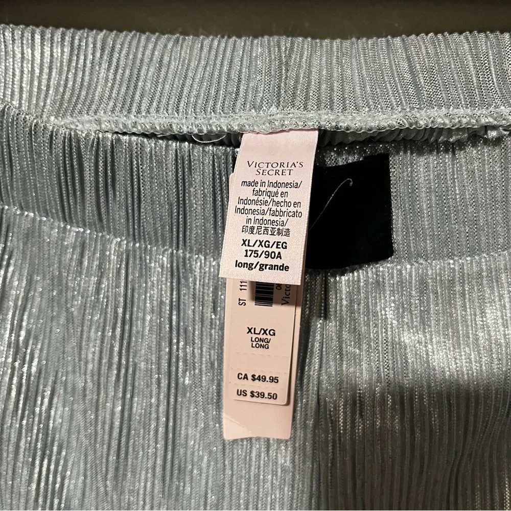 Victoria’s Secret shimmery Plissee - Picture 7 of 9
